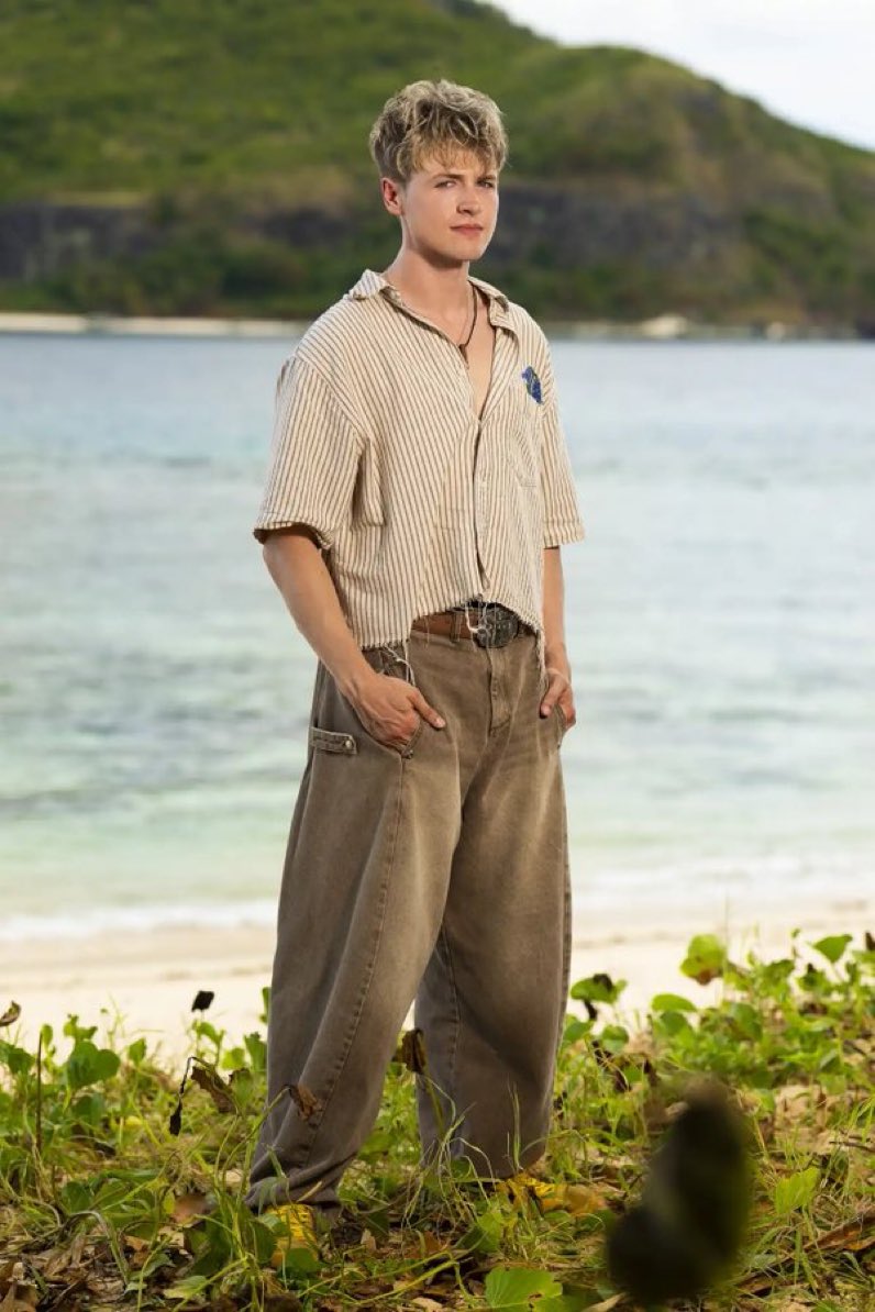 sophibupdates's tweet photo. He’s so non-binary coded…

Please tell me y’all see it too #Survivor51 https://t.co/TsruAJGkpc