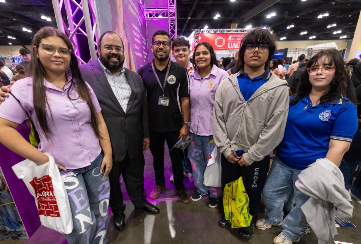 UPR_Oficial's tweet photo. 🎓Hoy, decenas de escuelas, estudiantes y maestros se dieron cita en el Centro de Convenciones de Puerto Rico para conocer de cerca las oportunidades que ofrece la Universidad de Puerto Rico. 

¡Nos vemos mañana!

⏰ 8:00 a.m. a 1:30 p.m.

#SomosUPR https://t.co/KTnMZlSGTk