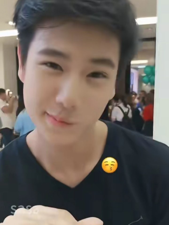 PinkGlitters_'s tweet photo. แมวน้อยพุพุของจั๊นนนน🥺🥺 ยาใจก่อนไปทำงาน https://t.co/ipYlxrKk0m