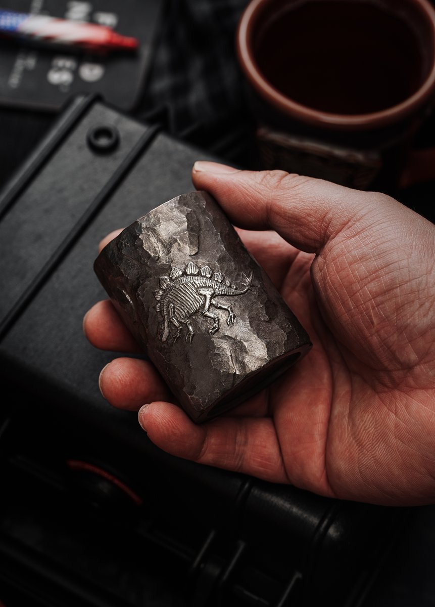 tacticalgeekedc's tweet photo. TacticalGeek × Sunizumi One-Off "Stone-Texture Stegosaurus" Sake Cup Hand-carved from a solid block of TC4 titanium, combining primitive fossil-stone textures with aerospace-grade engineering. A 180g one-of-one masterwork for your top-shelf spirits and desktop display. #OneOff https://t.co/0lKSrwrXPV