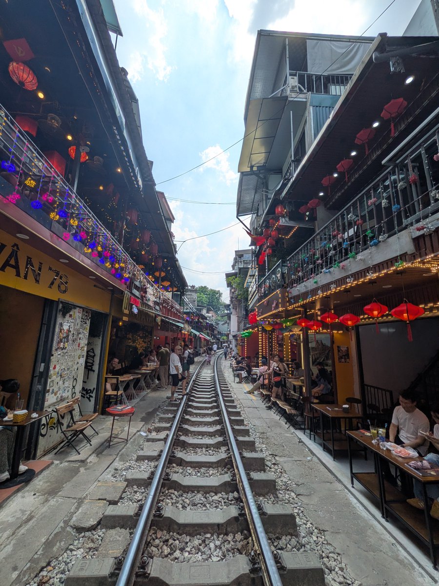 3_io_3's tweet photo. シルバーウィークベトナム旅行しかしてない… https://t.co/1zp4hYjp1p