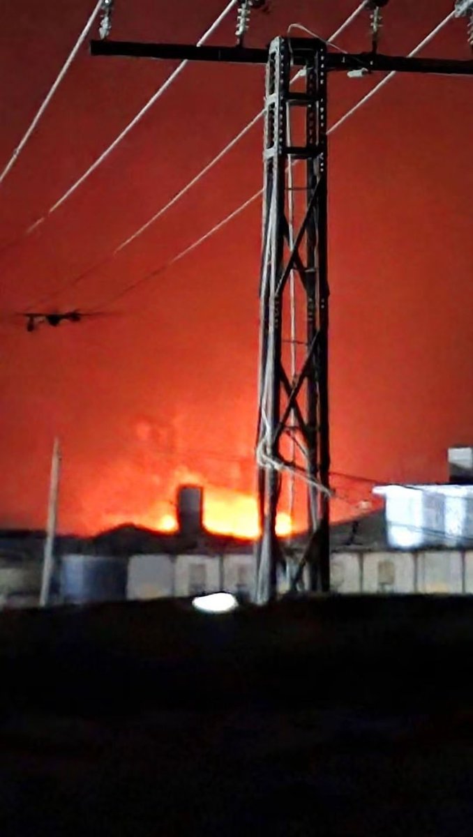 Theunk5555's tweet photo. Pakistani airstrikes reportedly hit areas near civilian communities. https://t.co/Zz2nrSa1MQ