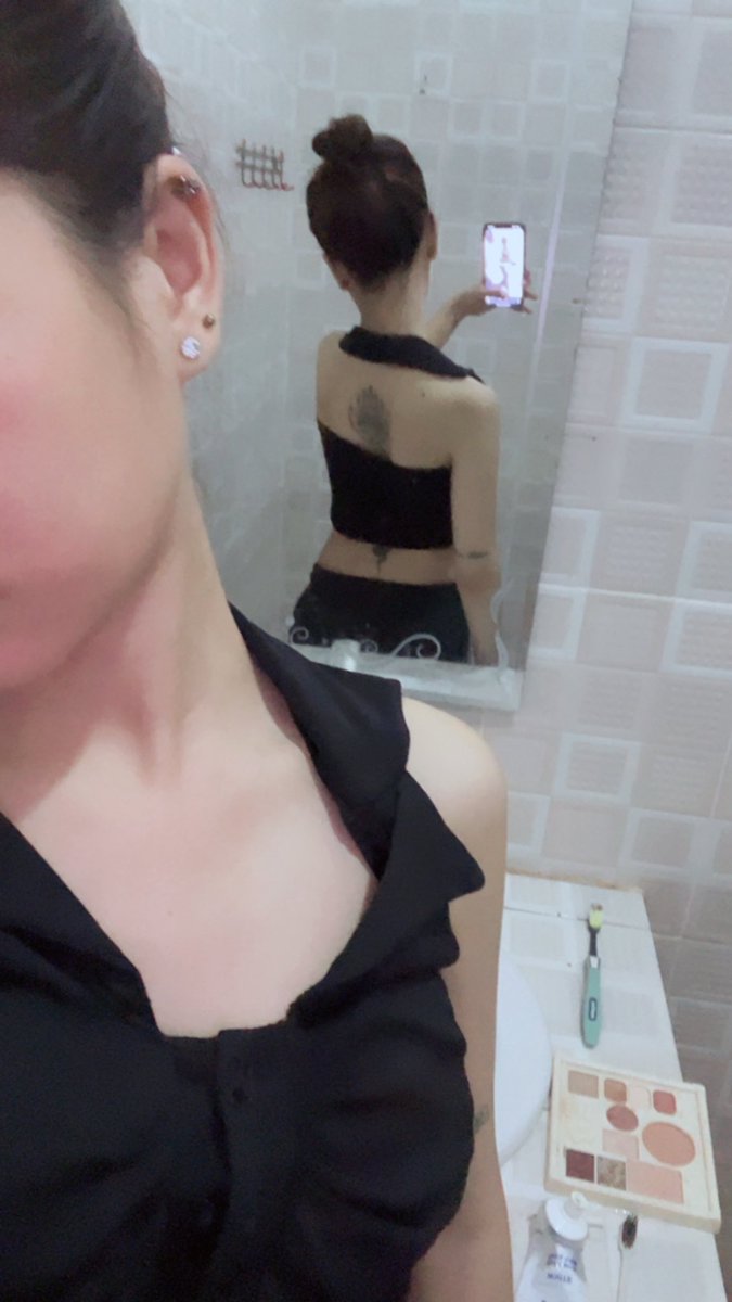ismebelymoo's tweet photo. meet out inbox 📥 ban bbi lct sr😝 https://t.co/5qAtBVRlwm