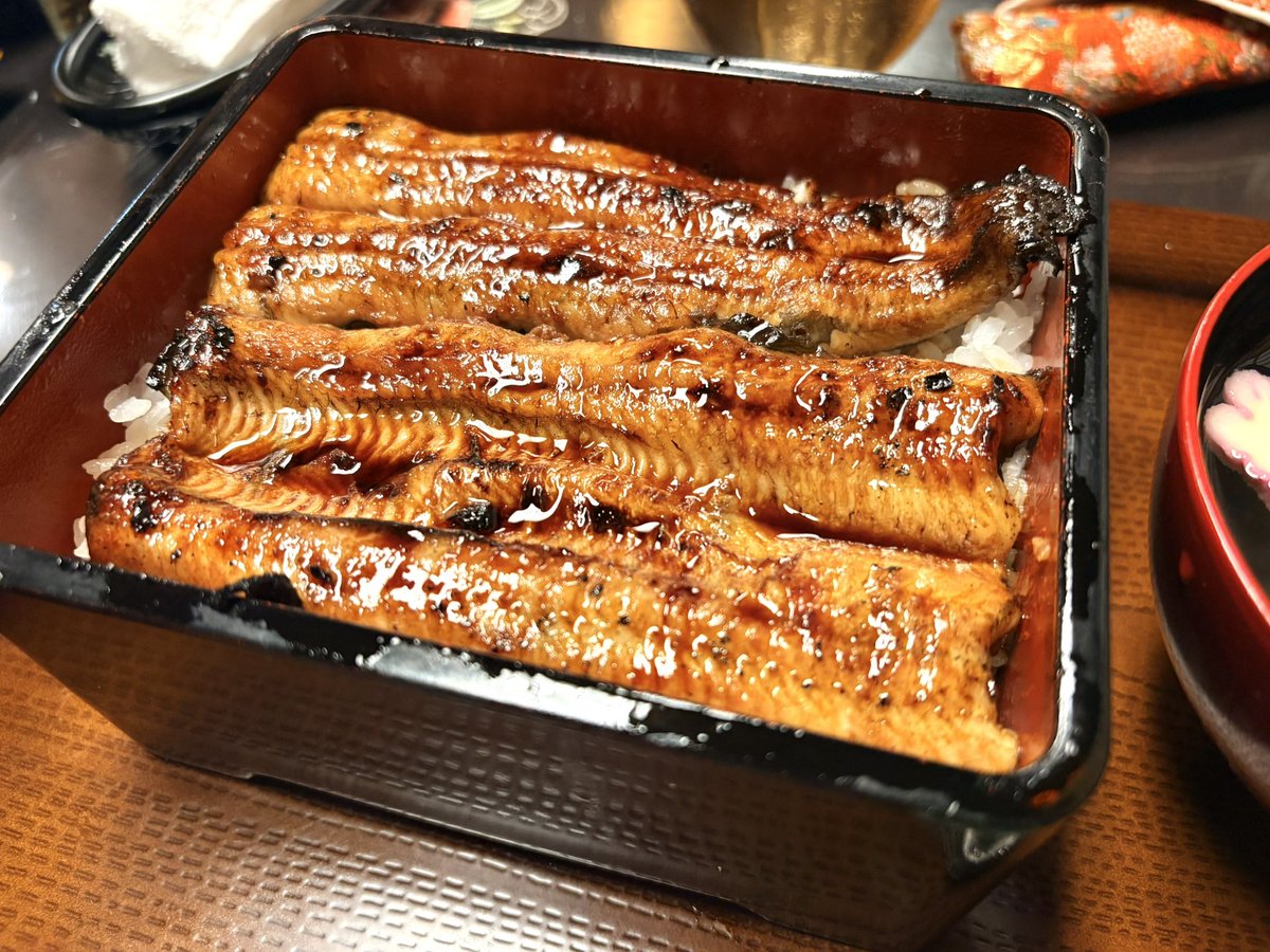 _mzn_nm's tweet photo. 連休出かけてきました✌️
美味��いもの食べましたが通常の3倍くらい疲れたので、祝日に観光地に行くもんじゃないな…と改めて思いました😌 https://t.co/glwuLUEi3p
