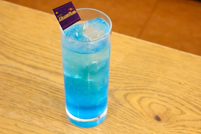 denfaminicogame's tweet photo. 『フォールアウト』と「タワレコ」のコラボカフェが開催決定。「ヌカ・コーラ・クアンタム」などのコラボメニューが楽しめる
https://t.co/HwPdJTnBmC

「デスクローのオムレツ&amp;バラモンバーグプレート」や「ファンシーラッドケーキ」、テイクアウトで「きれいな水」も購入できる。10月22日より開催 https://t.co/v9a6aBaVUT