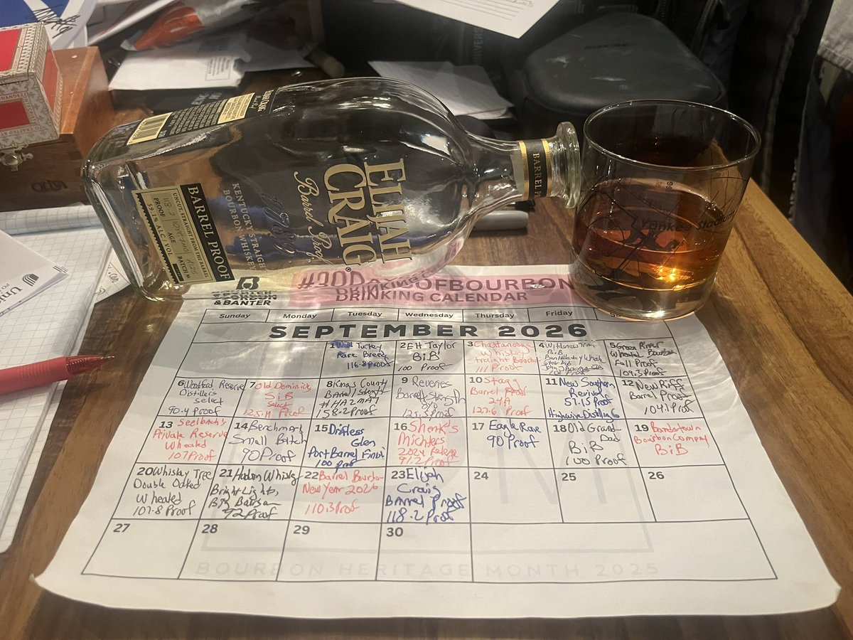 jzilg's tweet photo. #ShoutOut to @HeavenHill1935 & @Elijah_Craig #BarrelProof #BottleKill for celebrating with me the 23rd of of #30DaysofBourbon & #BourbonHeritageMonth @BourbonBanter #DrinkCurious & #ThinkWisely 😉 #Friends https://t.co/6DJ00iVNqw