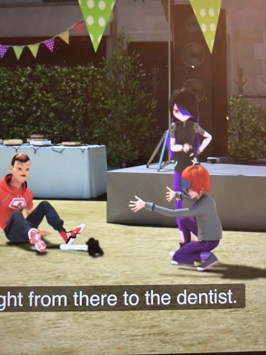 elliotdesu's tweet photo. Yeah of course HE’D blow up a balloon right in his face https://t.co/KV1AQs4GH7