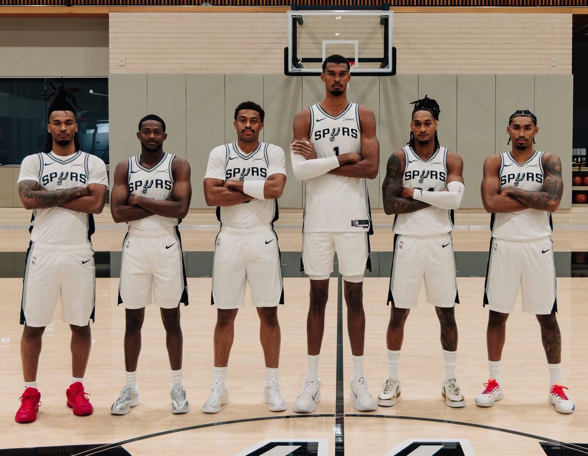 SpursNation's tweet photo. Unstoppable. 💎 https://t.co/8NuXbI7aY5