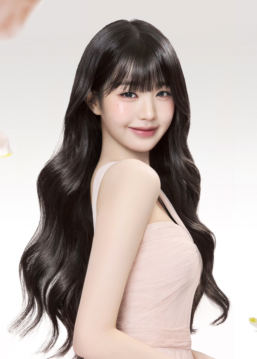 wonyoungdollz's tweet photo. Wonyoung for Kérastase 💞 https://t.co/7pCgvCxlzi