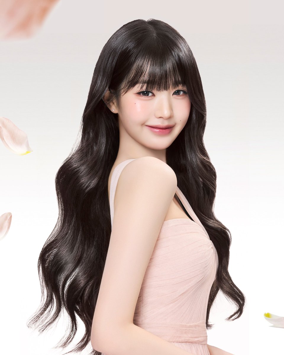 luvwy04's tweet photo. 케라스타즈 #장원영 https://t.co/Y1FRFidZW6