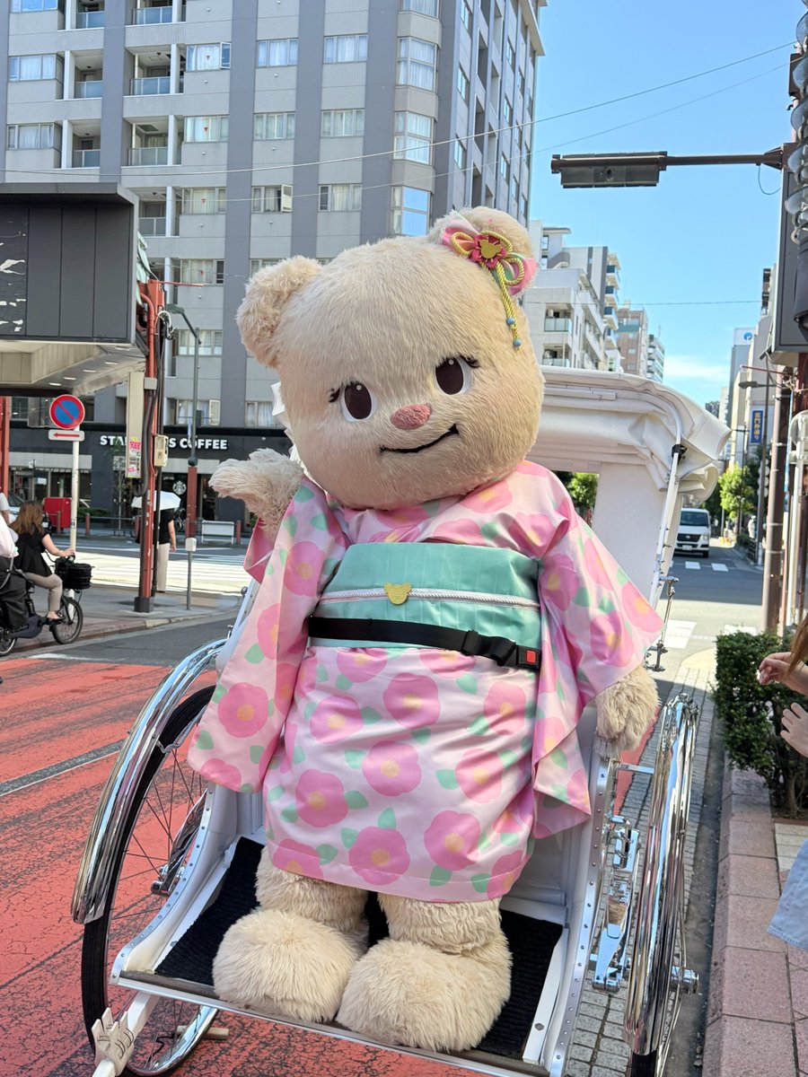 butterbear50431's tweet photo. 巨大ベビーカーが出没中〜！👶🛒✨

#Butterbear #バターベア https://t.co/oycbhCyIho