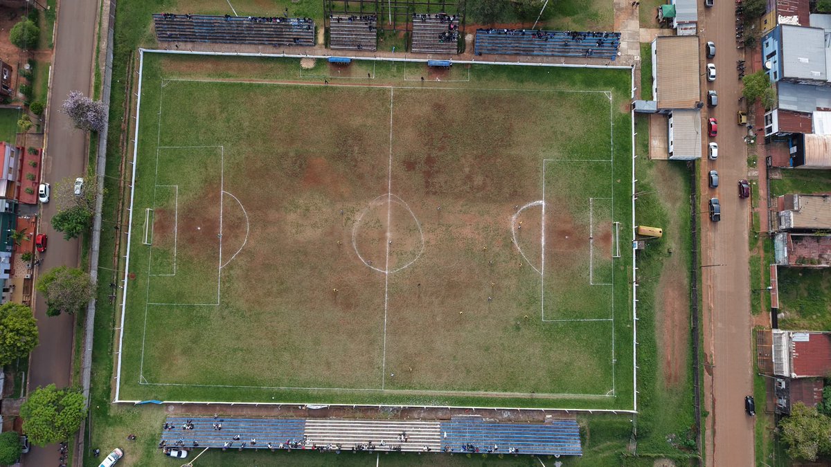 daaaambj7's tweet photo. LA CANCHA DE MI CIUDAD 

Opinión? https://t.co/FN81PXBmzb