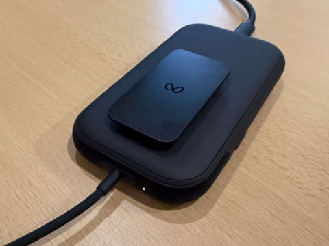 nemchan_nel's tweet photo. 【VR速報】
Metaの新型VRゴーグルは超軽量サングラス型！ 軽くて易いVision Proみたいな感じ！？
・重量：約100g
・処理系＋電源をパックに分離
・解像度 : 5K
・視野角 : 対角84度
・価格：$1299.99

【西田宗千佳のRandomTracking】Metaが軽量「VRグラス」来春発売
https://t.co/hNT7BxtVmj https://t.co/6ck8M1rBI5