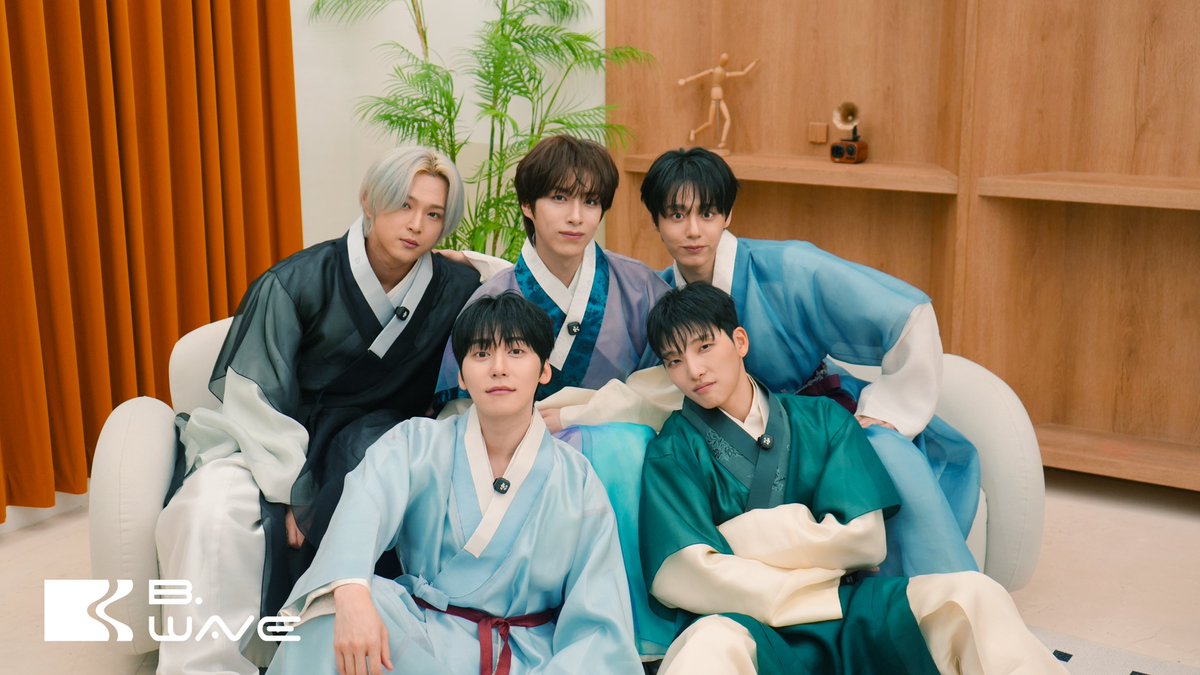official_ONEUS's tweet photo. 🎥
달님에게 전하는 2026 추석 메시지 🌕

▶️ https://t.co/4qAFuNaZUG

#원어스 #ONEUS https://t.co/s1Z9EhaCC2