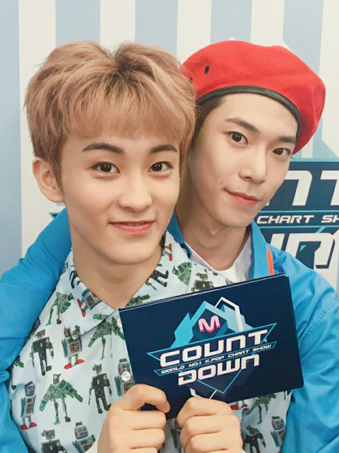 pannchoa's tweet photo. Doyoung unfollows Mark on Instagram
https://t.co/I2HiMcq4Dz https://t.co/lPpgenkaN7