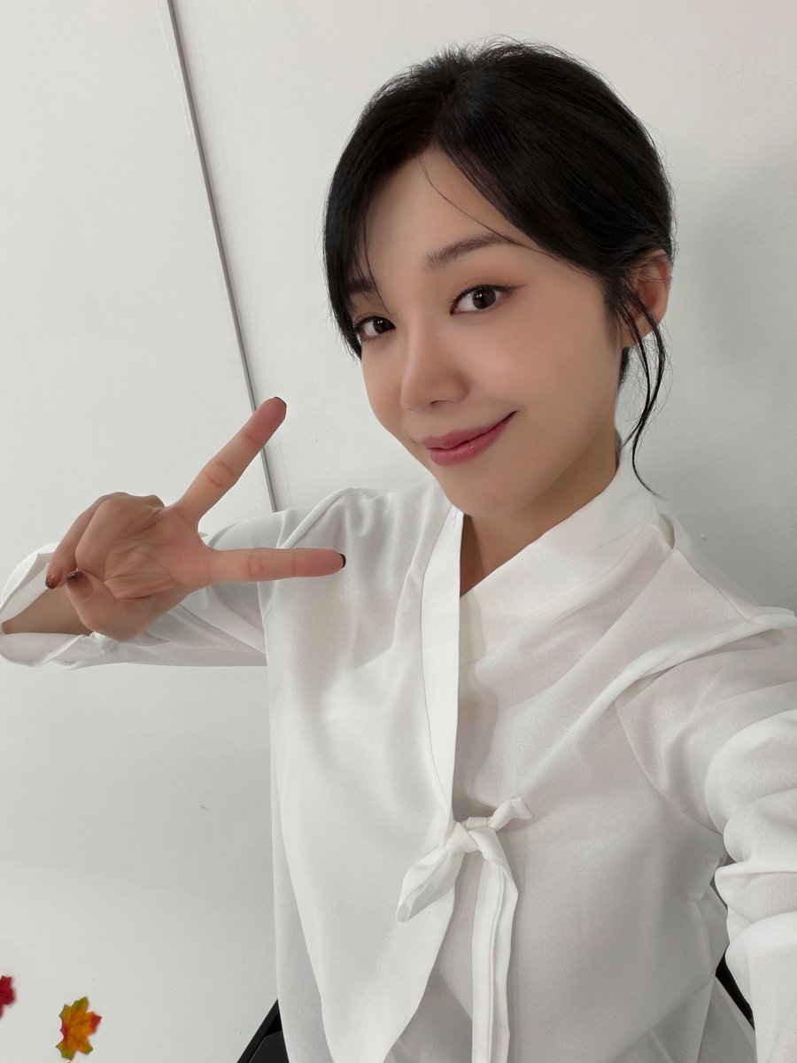 Apink_2011's tweet photo. [📸]

달님 달님
판다가 에이핑크랑 평생 행복하게 해주세요ო
풍성한 한가위 보내세요🌕

#에이핑크 #Apink
#박초롱 #윤보미 #정은지
#김남주 #오하영 https://t.co/TNgmCupKYm