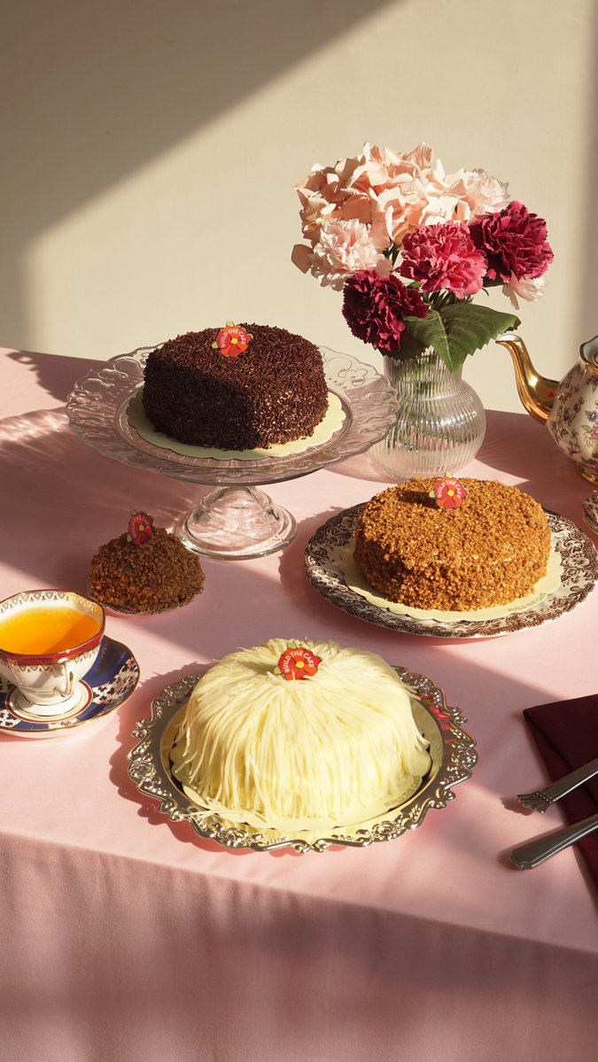 buildthecake's tweet photo. Classic never goes out of style 🤍Jadul Cake Series, with a Build The Cake touch https://t.co/k8HsWsHBEL

Pagii Bawaslu kepala bp taskin Gibran #GOJEKDIGOPAYMULAIDARI1000 KH Hasyim Asy'ari Muhammadiyah Mendes Yandri Saat PKKMB UMJ #KementerianDesaPDT KH Ahmad Dahlan https://t.co/CT3RQTNbz9