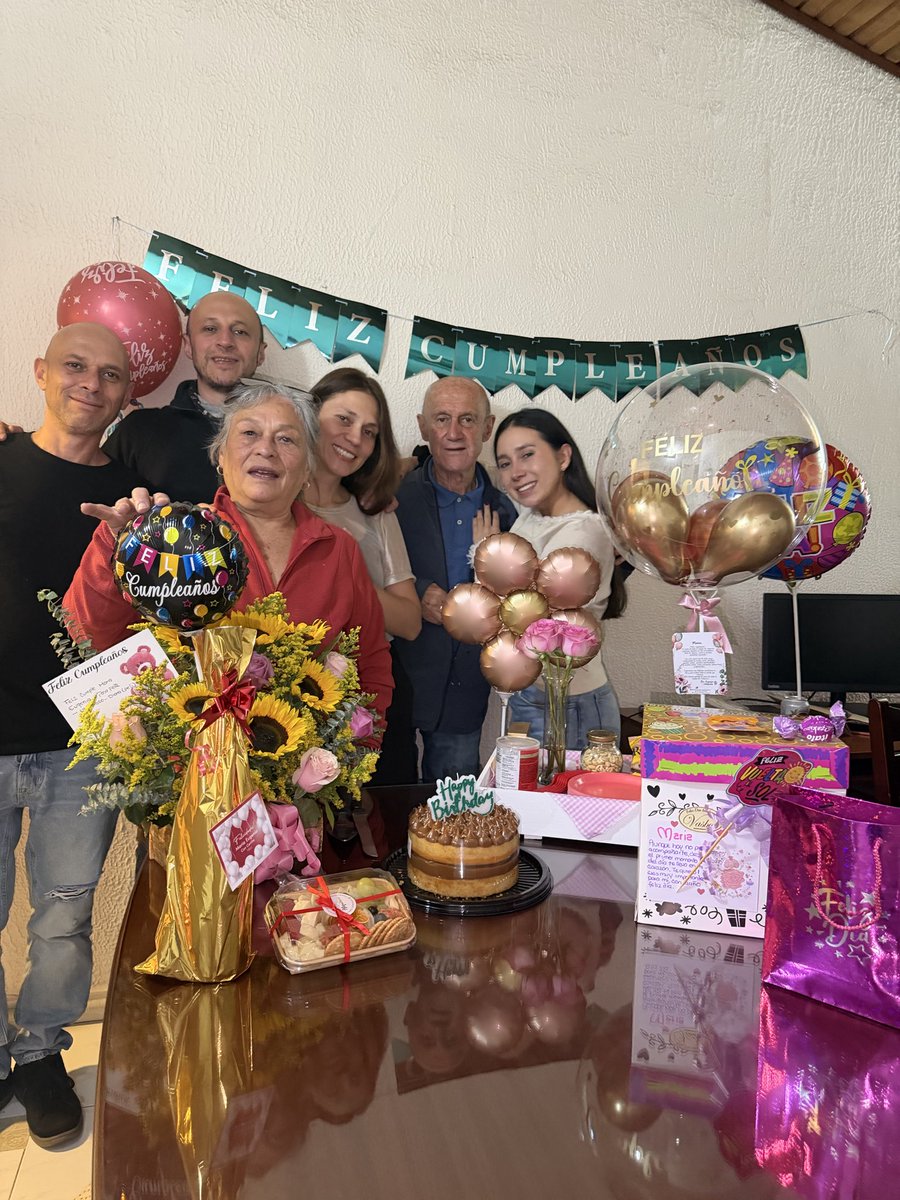 SIN_TAPUJOS11's tweet photo. Amistad y familia ✨🫶🏼 mi mayor motor https://t.co/hnqH2mBxb0