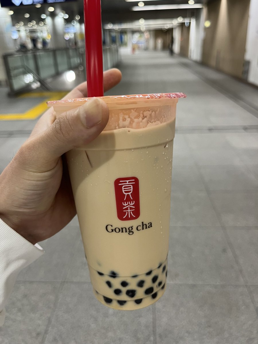 momoaribo's tweet photo. 健診後の豚骨ラーメン
もちろん採血は仰向け https://t.co/8abW9K5RqM