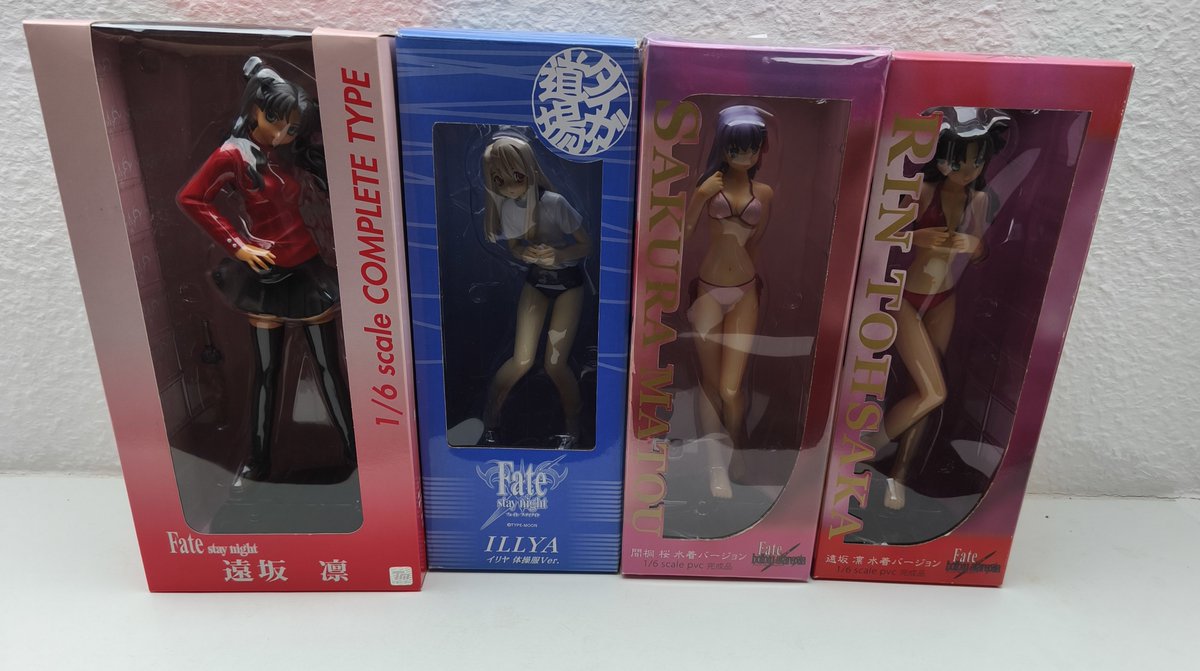 MariShibugaki's tweet photo. 私のコレクションの中でも特に自慢の品の一つだ。これら��フィギュアは20年前のものだが、まだ未開封だ。パッケージは大切に保管してきた。 https://t.co/xPls7eIfwq