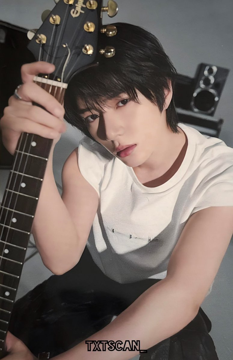 yoonchocooo's tweet photo. 모아콘 밴드 컨셉을 사실 무지무지 사랑함🎸
헤메부터 의상까지 얼굴만 돋보이는 스타일
>>이거지 https://t.co/jsiAgUSCUc