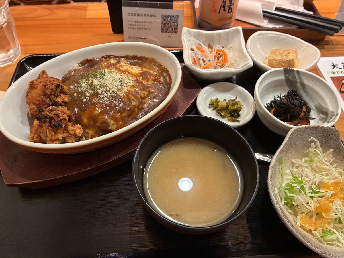 kuroneko_018's tweet photo. 今日は焼きチーズカレー｡оО(｡´•ㅅ•｡)Оо。🍛 https://t.co/pw8A4bBIba