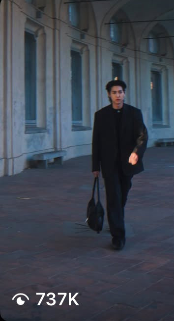 ssundaynight1's tweet photo. ไปกันต๊ออออ 🏃🏻‍♀️💨

Comments 5K 🔓💥

⬇️

Comments 10K 🔐

#GucciSS27xBILLKIN  
#GucciTheStoreShow 
#BILLKINBAGUCCI #Bbillkin https://t.co/3gNJQ5RwqE