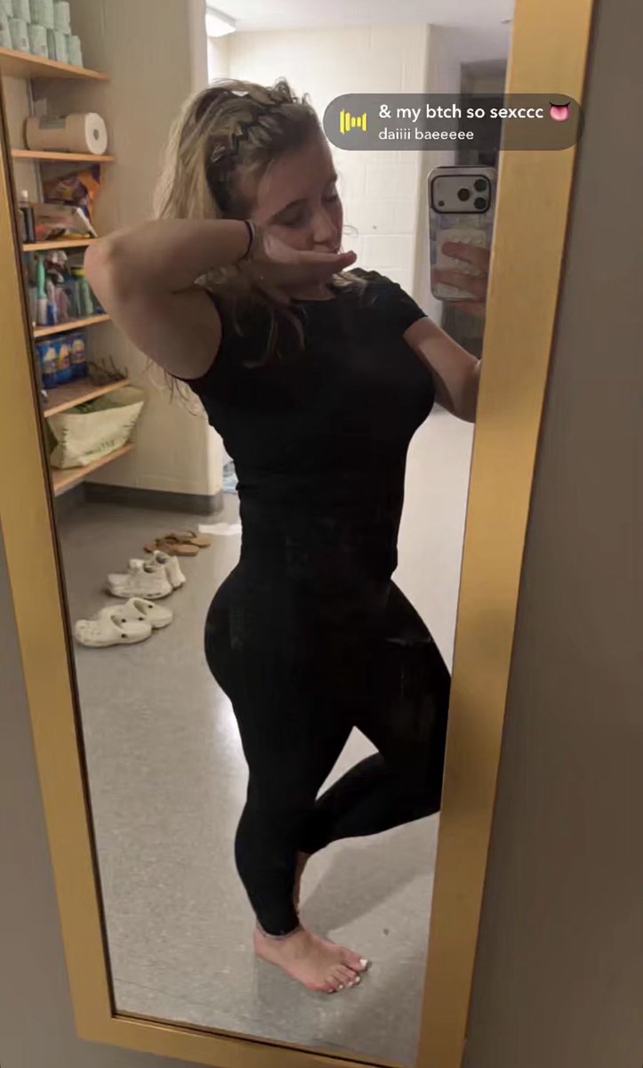 goonnforever's tweet photo. Loser cuck submitted his thick bop gf to this bwc ��‍💫 dm/follow to get cucked &amp; submit your girl to be exposed #bwc #cuck https://t.co/GXfbz2BxEq