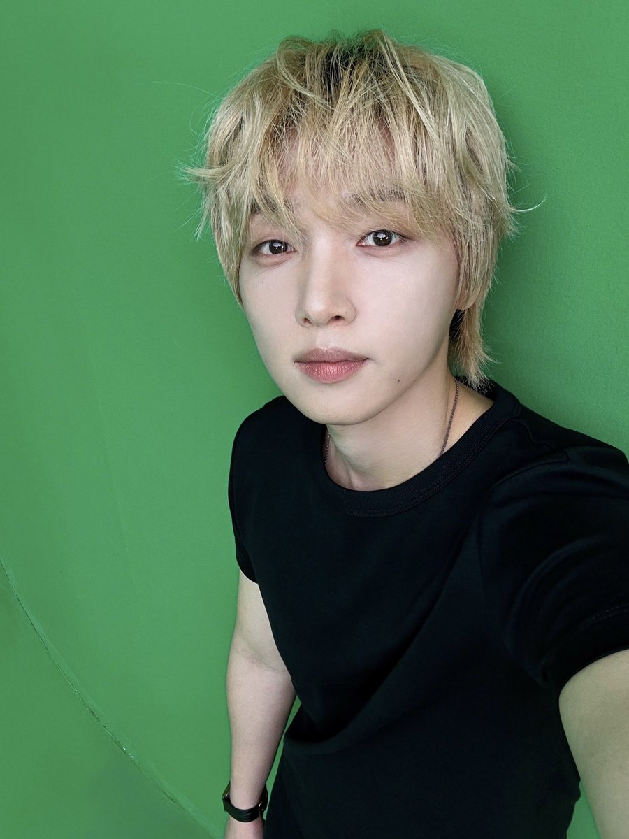 jeongsewoon_twt's tweet photo. 행운스러운 추석 연휴 보내세요! ꕤ

#정세운 #JeongSewoon https://t.co/LtJq4Dlf05