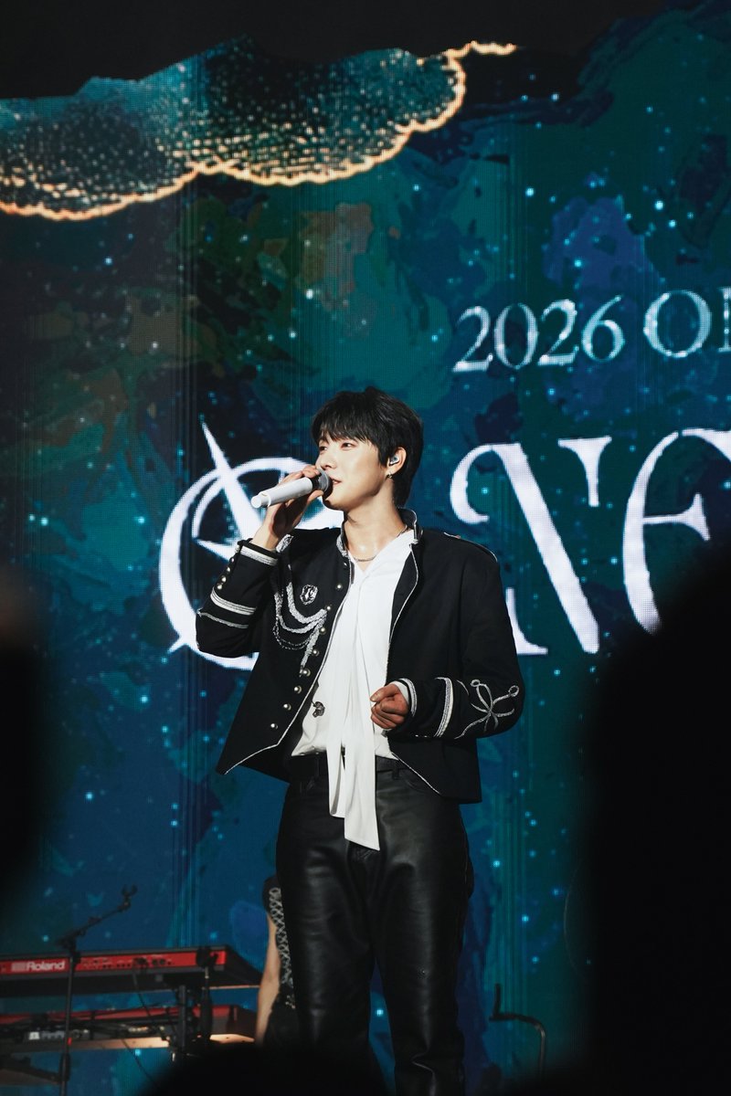 anlin860711's tweet photo. 2026 ONEWE 6th Live Concert
'O! NEW E!volution ⅤI’ - DAY2
超喜歡這套衣服
覺得好像王子🤴
#YONGHOON #용훈
#원위
#O_NEW_Evolution_VI
#ONEWE_6th_Live_Concert
#O_NEW_Evolution https://t.co/pHzgXju249