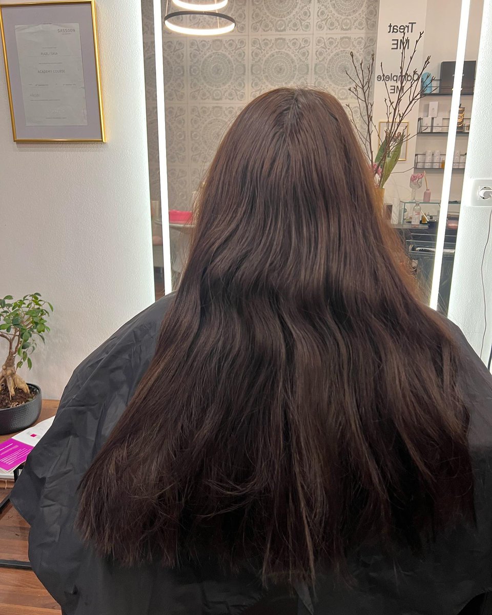OmegaPiner's tweet photo. HAIr TRANSFORMATION
Hair transformation, from black to caramels hair
With a fresh haircut ✨ https://t.co/6Fu0gvN3Vf
