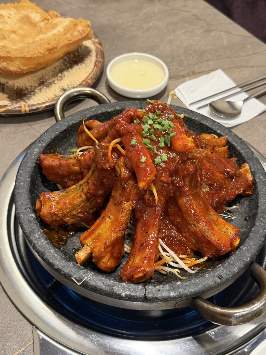 myujine's tweet photo. 넌 정말 최고의 깃쫄깃쫄 떡구이야 https://t.co/K6dsmyyiS0