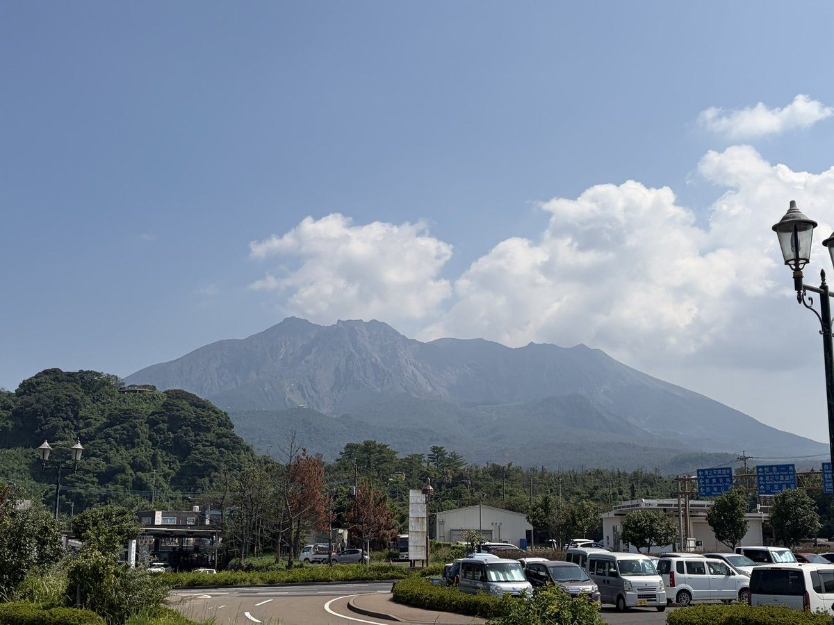yumenochef's tweet photo. #スカロケ
桜島は今日も噴火🌋してます。 https://t.co/6BoB2Q2kym