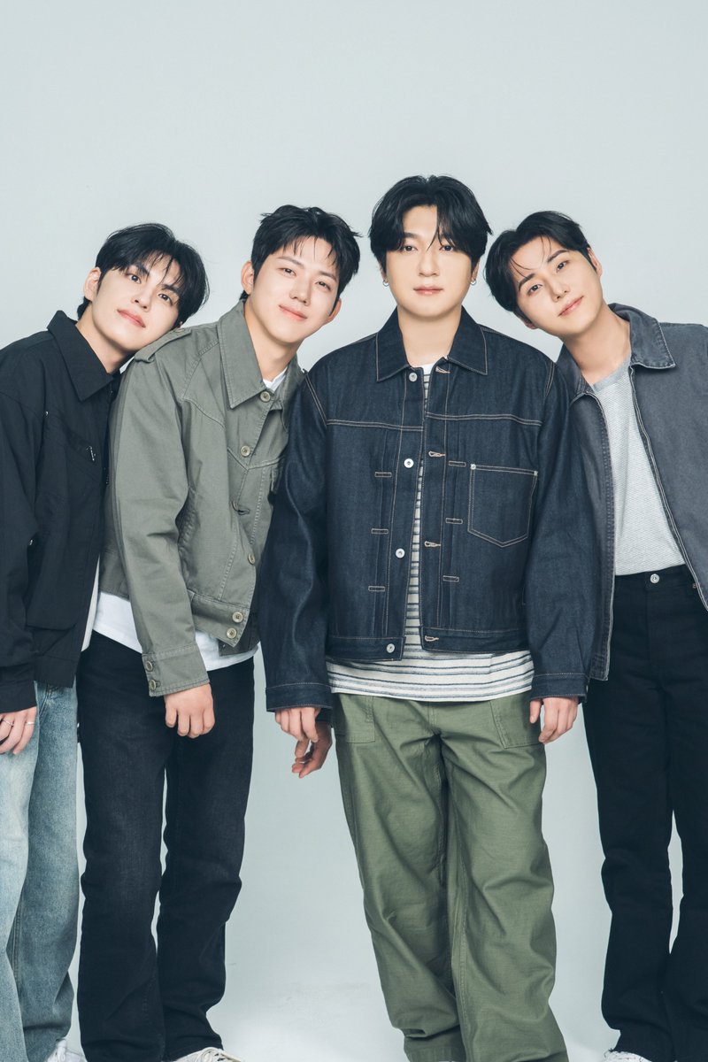 day6official's tweet photo. 우데탕탕 가족사진 B컷 모음.zip 📂✨
My Day 햅삐 추석💕

#DAY6 #데이식스
#MyDay #마이데이 https://t.co/sn90qgpFYI