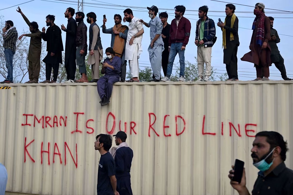 christopherkay's tweet photo. Pakistan is caught in a “logjam between Khan’s popularity and the military’s insistence on ruling without legitimacy,” @AdeelMalikOx tells the FT's @humza_jilani | https://t.co/Zhd9dKLKLP https://t.co/4P1FSBUJpR