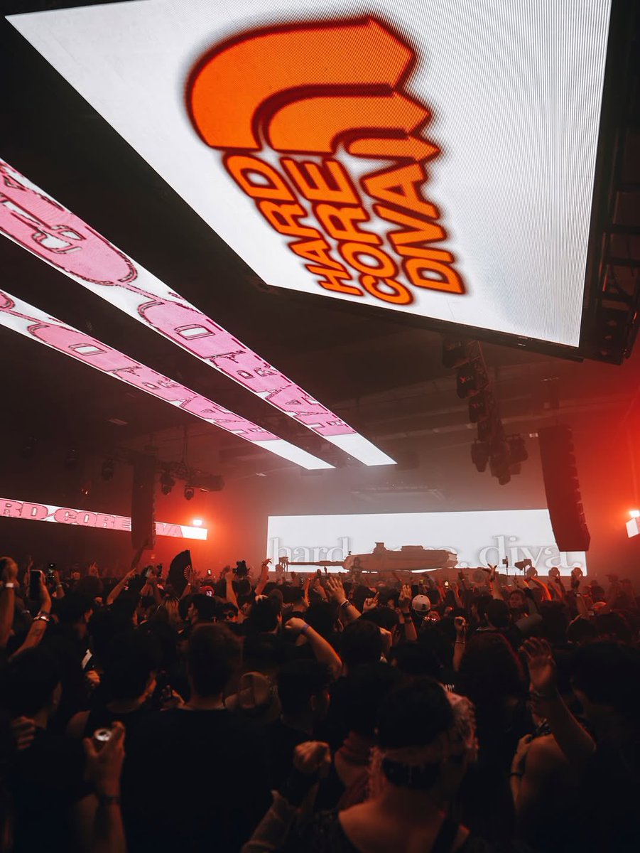 ISOxoupdates's tweet photo. 260923 | ISOxo Instagram Update
via @/theconcourseproject &amp; @/realmusicevents

“HARDCORE DIVAS NIGHT TWO ⭐️” https://t.co/Zxw93Ozskt