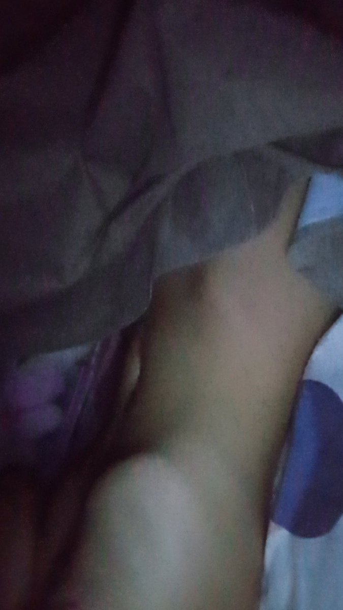 Cassie___twt's tweet photo. Awkward bc but what bmi would you think i am
#shedtwt
#edrtwt https://t.co/HamMF2PLsr