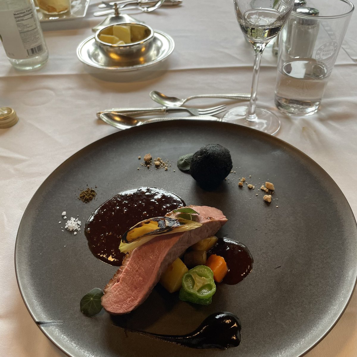 HomeKitchenOnl1's tweet photo. 日光金谷ホテルでランチ。かなりレベル高いフレンチ、リーズナブルでおすすめ。メニューには昔のクラッシックタイプと今の新しいのがあって、選べます。歴史を感じました。@HomeKitchenOnl1 #日光金谷ホテル https://t.co/prnZQfjKqJ