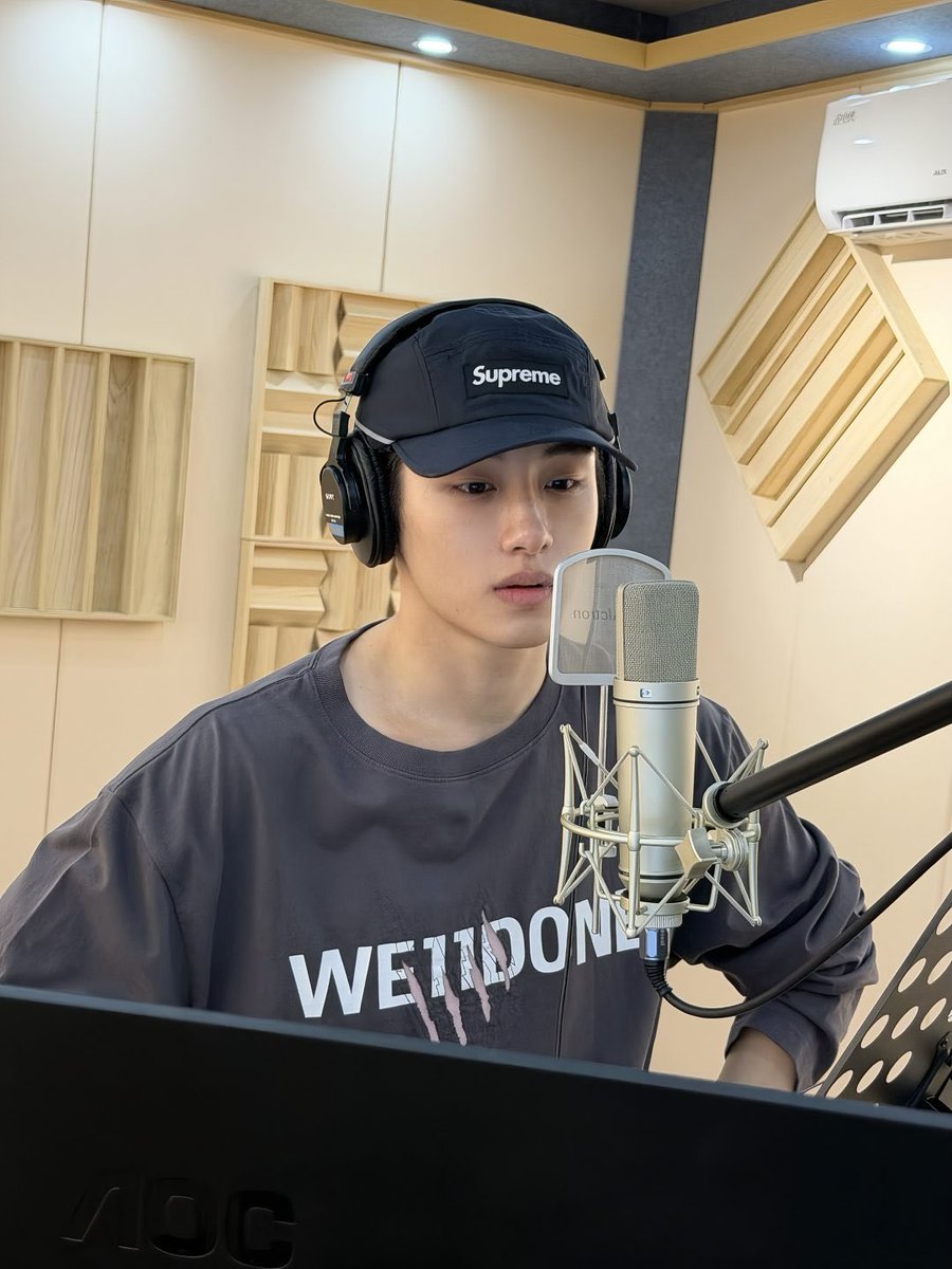sichengupdate's tweet photo. 260917 #DongSicheng #WINWIN Studio Douyin

Yay, it’s Dong Sicheng WINWIN (studio recording version) ᖰ•᎔•₎ᖳ https://t.co/aW6KznVdoi