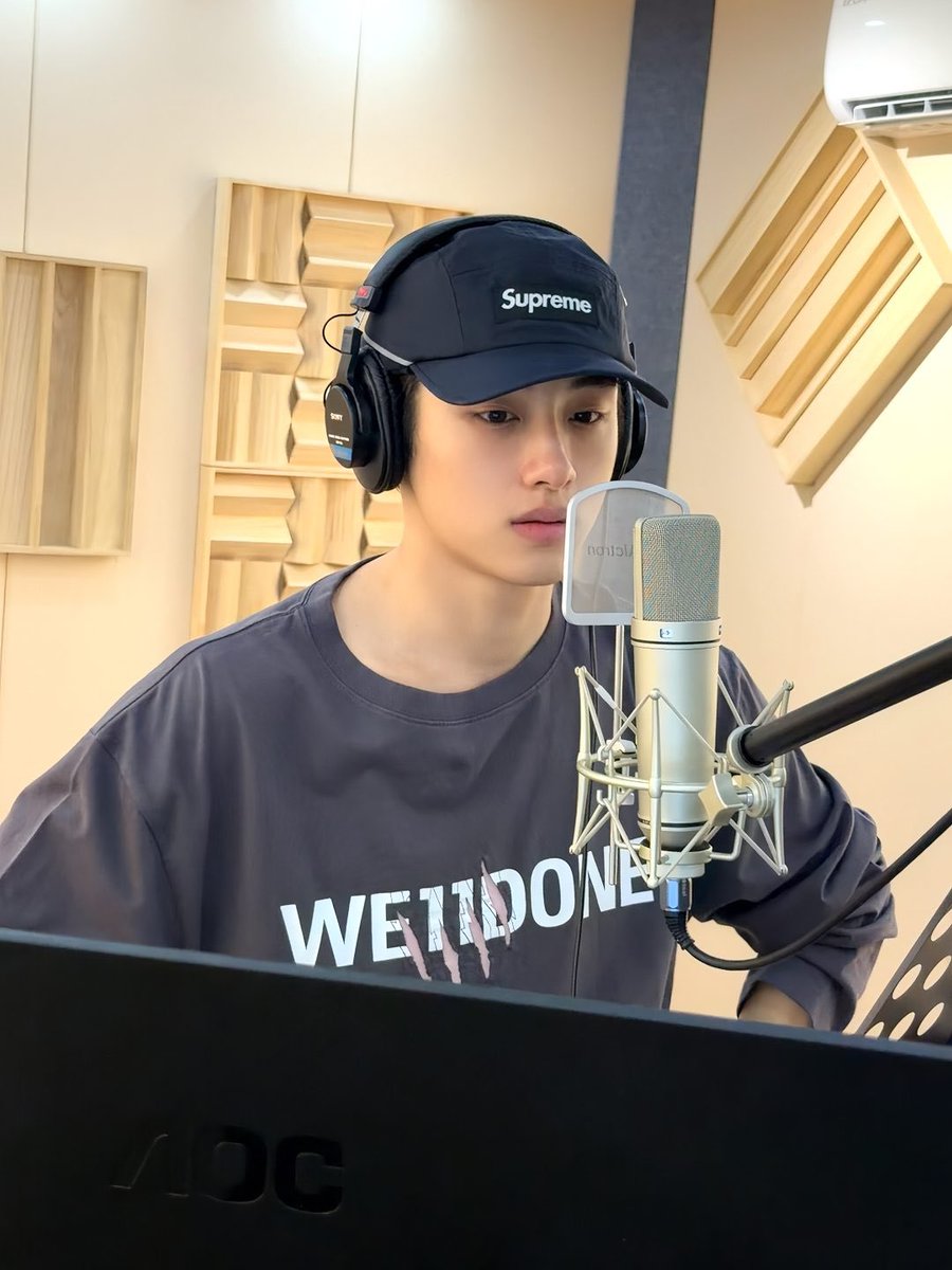 sichengupdate's tweet photo. 260917 #DongSicheng #WINWIN Studio Douyin

Yay, it’s Dong Sicheng WINWIN (studio recording version) ᖰ•᎔•₎ᖳ https://t.co/aW6KznVdoi
