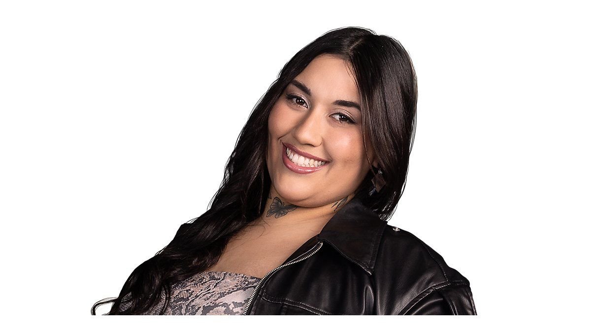 visionoficialar's tweet photo. Escándalo: Jazmín en realidad voto a Vicky pero GH le tomo el voto para Victoria. Hubo una confusión ya que se entendió mal y al final victoria entro en placa 
#granhermanoUy https://t.co/gLb23W0db5