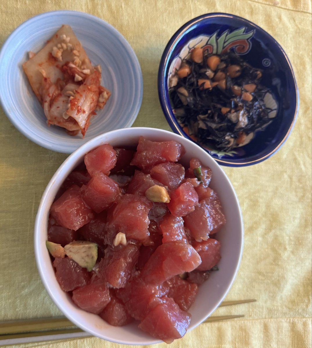 ldt_on's tweet photo. 本日のランチ
#アヒポケ丼 #キムチ #ひじき煮 #homemade https://t.co/wgnqneAQV9