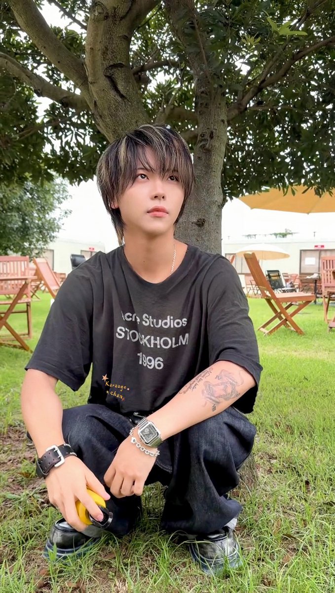 garansotcay's tweet photo. 😐—> 😁✨

一瞬で太陽みたいになっちゃうの、笑うたびに心がドキッとする〜
へへ、大好きだよ！！太陽みたいにキラキラ輝く笑顔☀️🫶🏻 https://t.co/OjrMFbu9Re