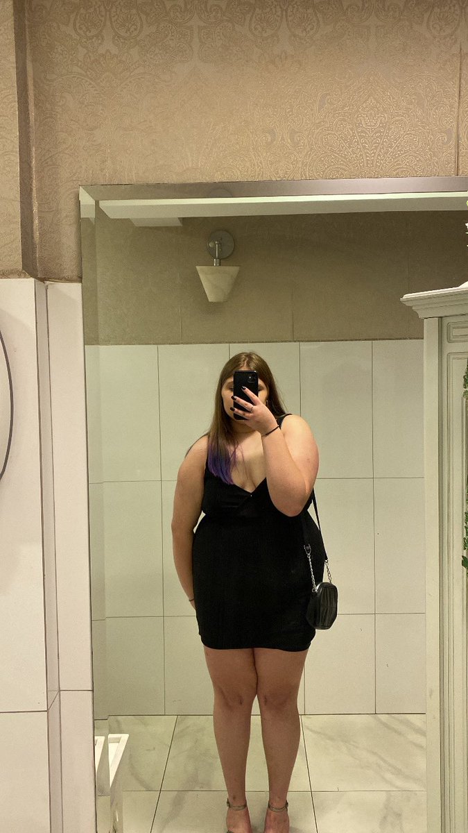 kthvstyles's tweet photo. nós garotas que já tivemos o cabelo

Rosa
Roxo 
Azul 
Verde com roxo 

E eu amei todas as minhas fases 💞 https://t.co/GrdfljUnlo