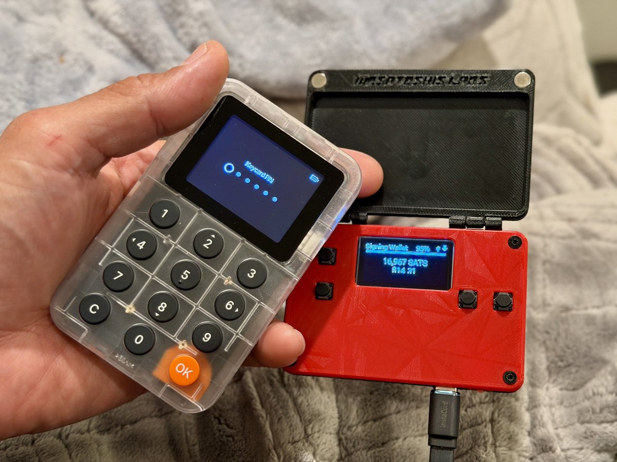 TheFluxReaper's tweet photo. @Keycard_ and @we_satoshis killer combo! No phone, no computer, no problem!

#btc #bitcoin #coldwallet #keycard #wesatoshis #sats https://t.co/Y7FeyIRmQp