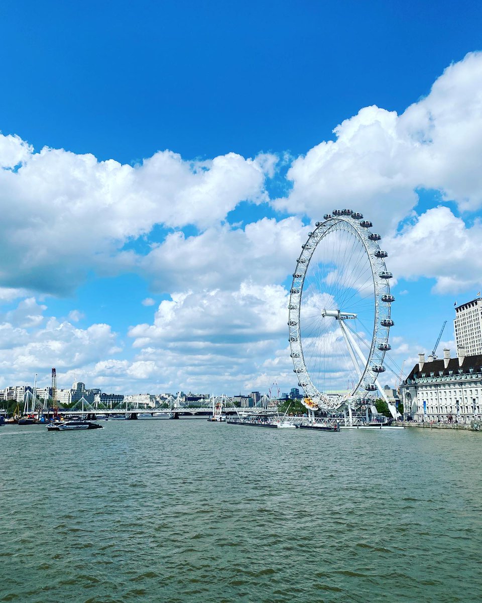 VerlaMeriltq4's tweet photo. #london #londoneye https://t.co/BBmT6o9lLt