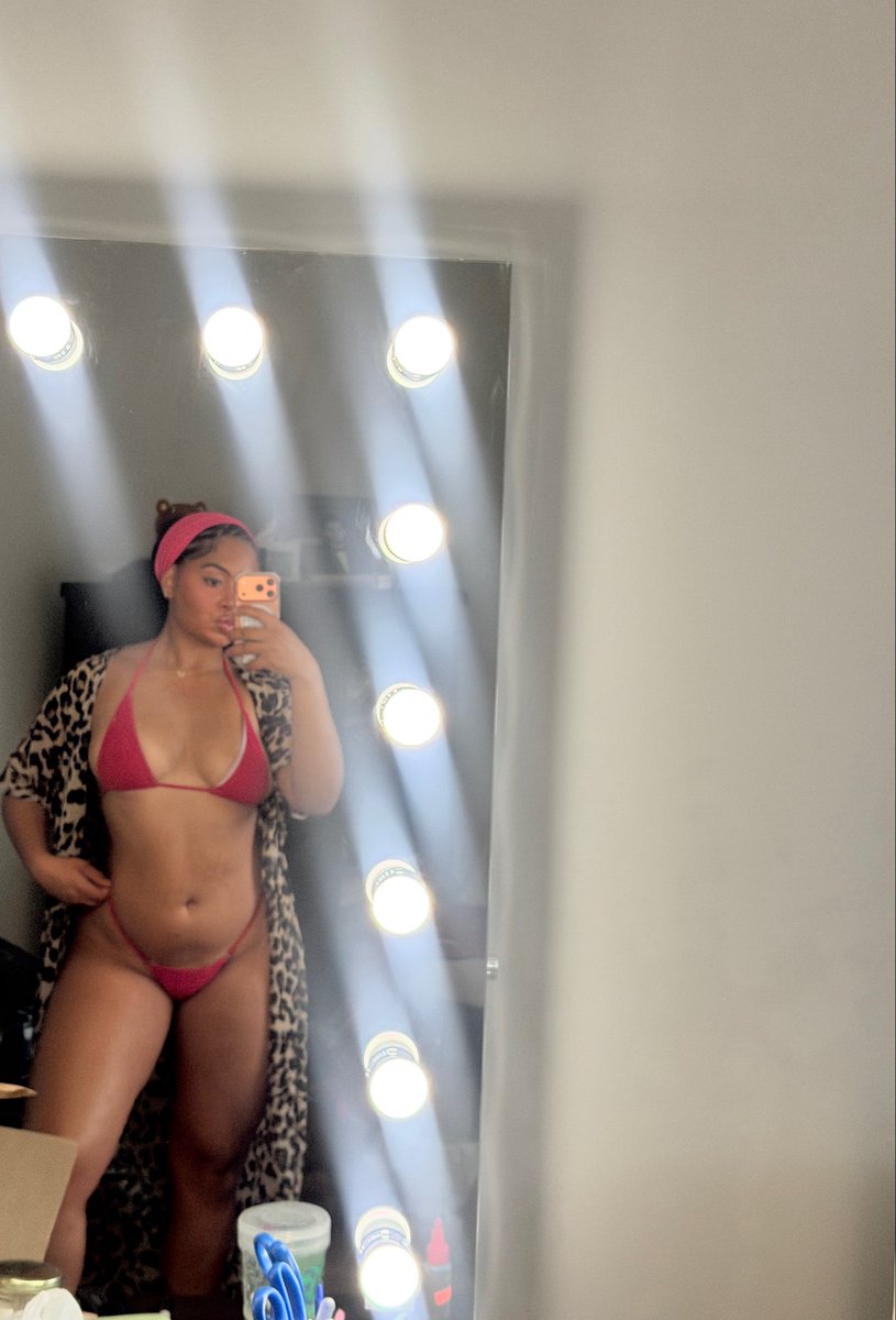 LihanaCa's tweet photo. Idgaf, I didn’t get in shape to play hide and seek 😊🥰 https://t.co/dTRbpJQ2B6