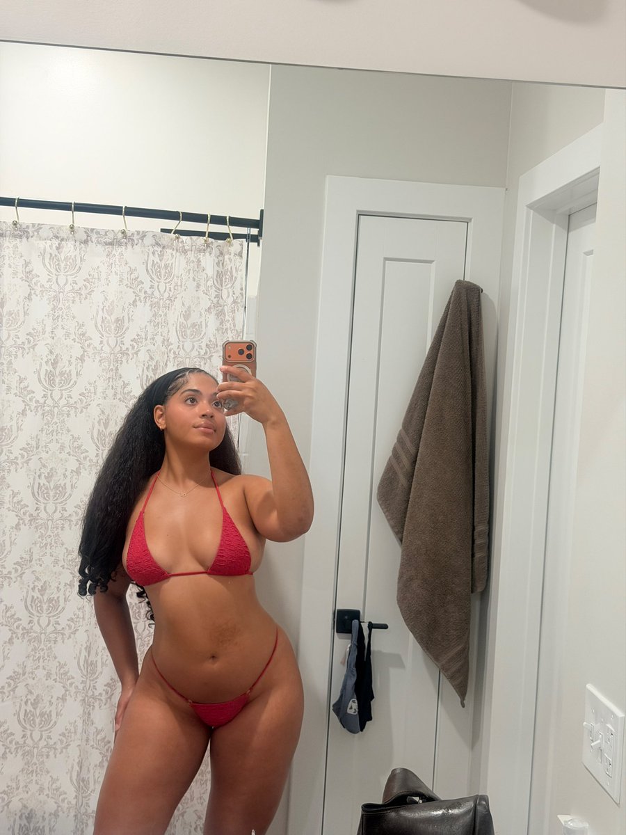 LihanaCa's tweet photo. Idgaf, I didn’t get in shape to play hide and seek 😊🥰 https://t.co/dTRbpJQ2B6