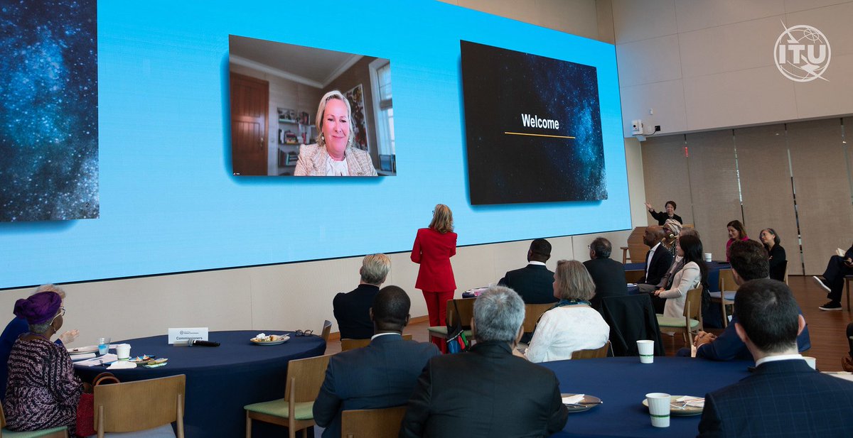 ITUSecGen's tweet photo. Amid a packed #UNGA week where AI is moving rapidly up the international agenda, the #AIforGood Commission met to take stock of recent developments and consider how to harness AI's potential as a force for good, and for all. https://t.co/vUAwULvTpp