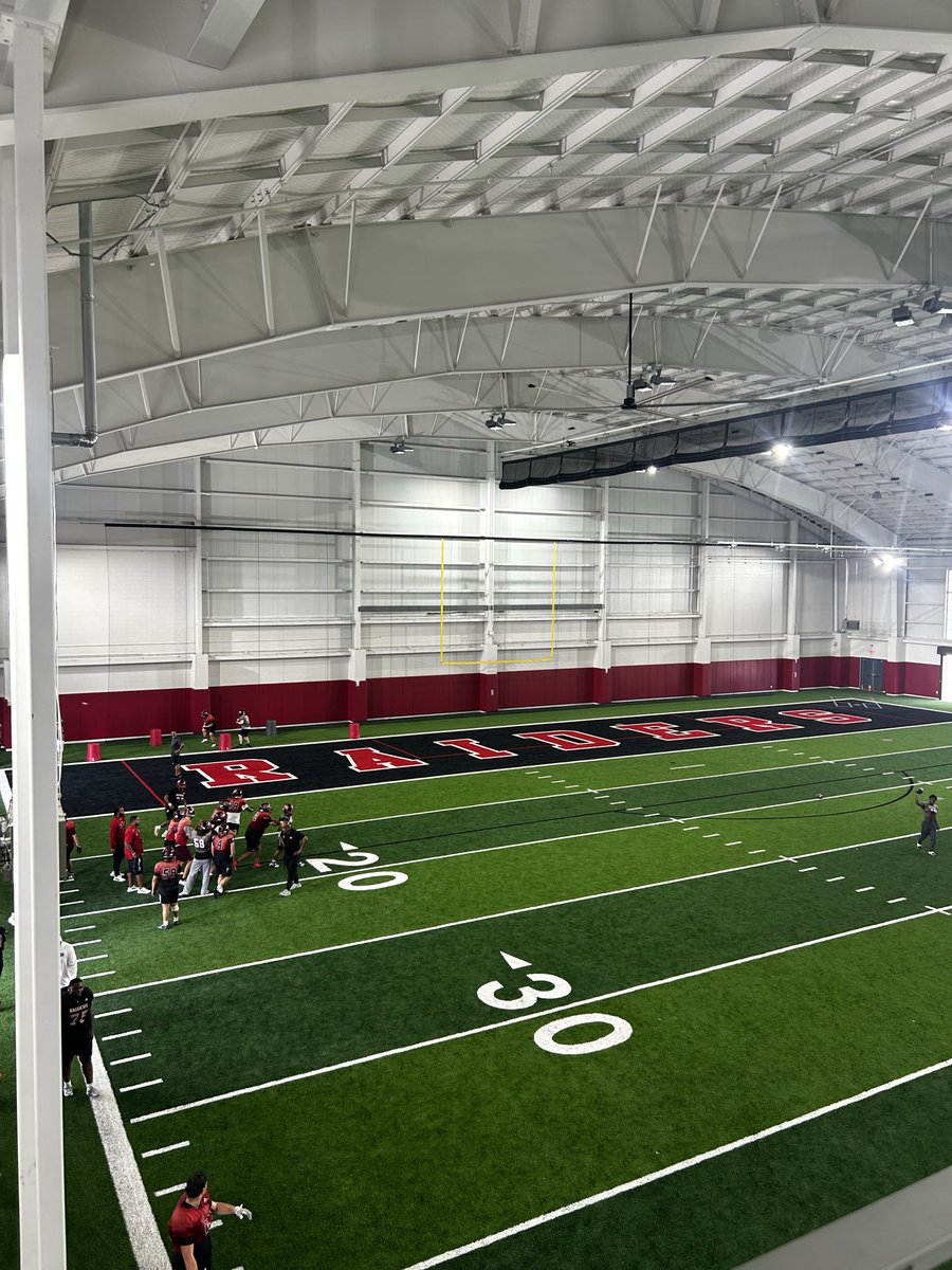 CoachDC940's tweet photo. It’s been so nice being able to practice in our new indoor facility !!! @NGarlandFB @NGHS_Raiders @trucker89 @CoachGCMartin10 https://t.co/qdOJrfoE6I